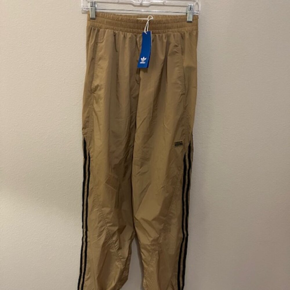 Adidas Originals Nylon track pants S NWT tan/black - Picture 2 of 5